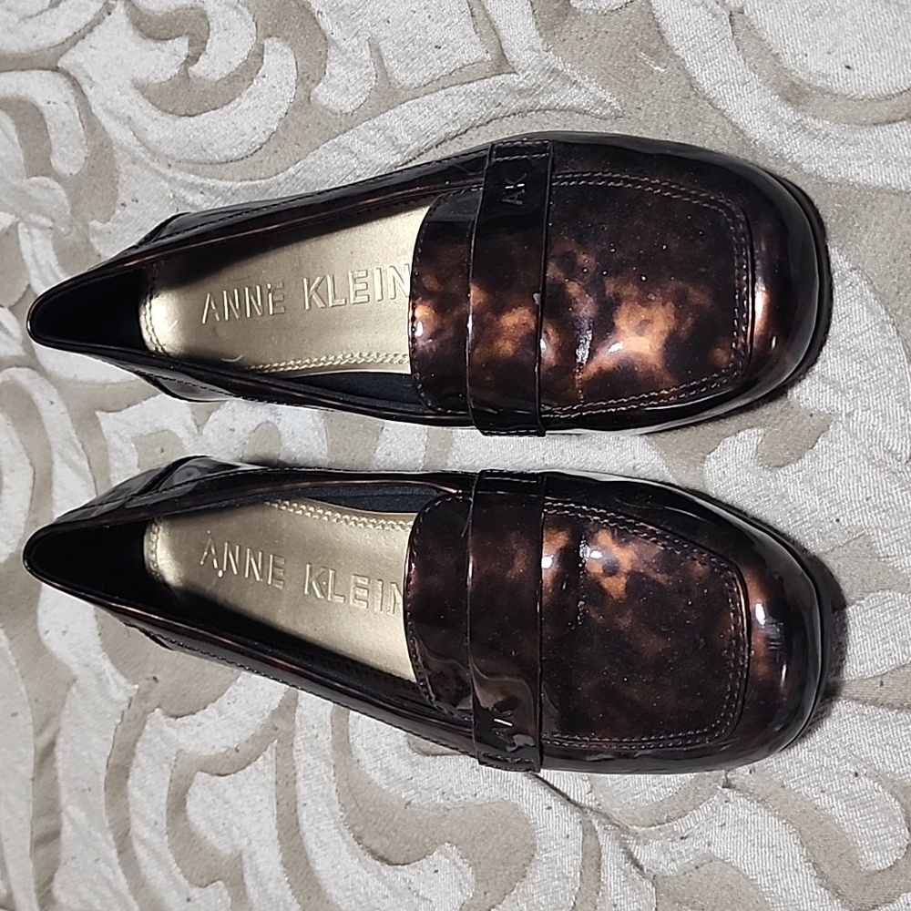 Womens Anne Klein loafers 6